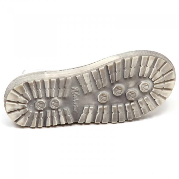 E8650 sneaker bimba NATURINO white vintage effect borchie shoe girl