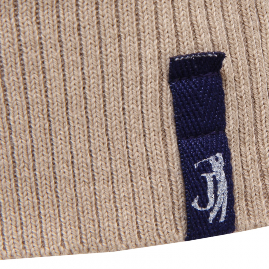 Jeckerson junior on top line