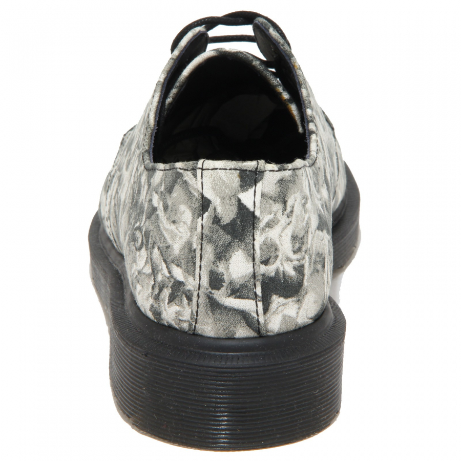 Dr martens clearance skulls and roses